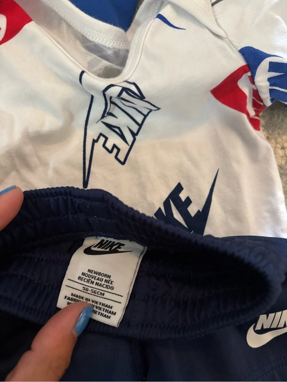 Boys Nike Outfits 12 piece bundle Newborn- 3 months - Picture 5 of 8
